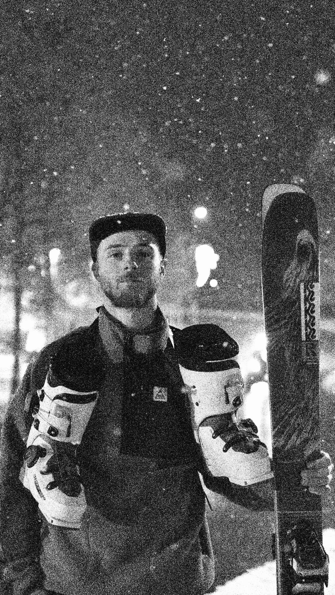 Skieur APEX sous la neige